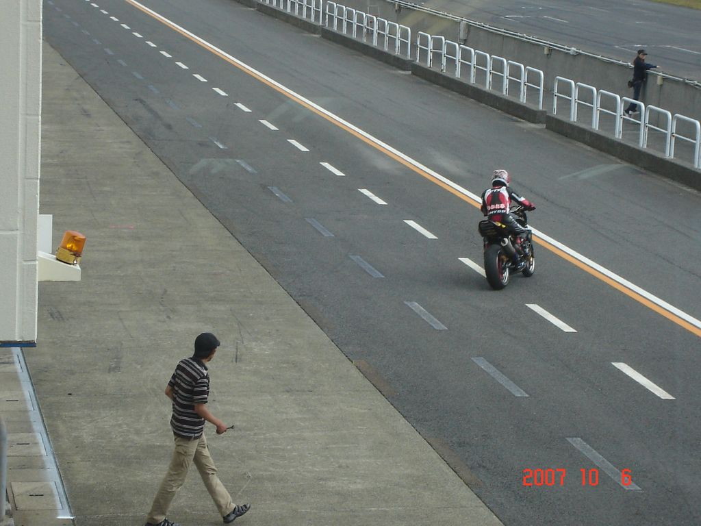 img0008.jpg