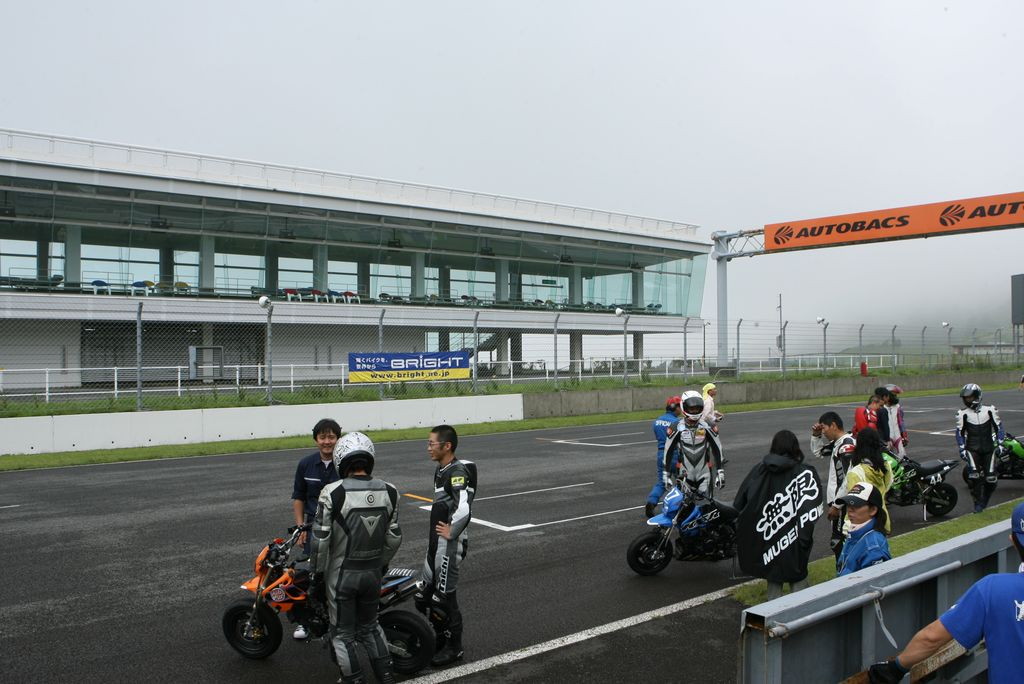 img0015.jpg